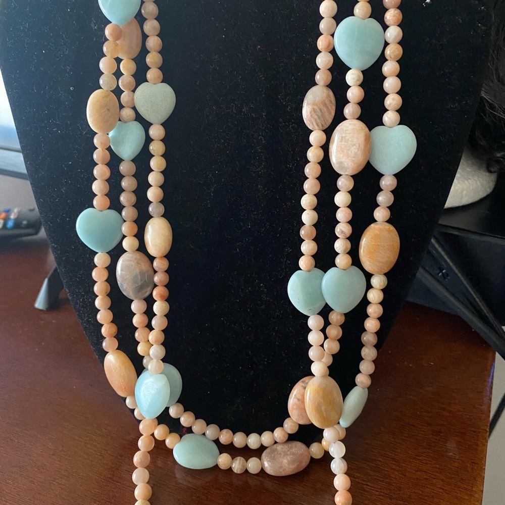 Seafoam Green & Beige Necklace - Picture 2 of 3